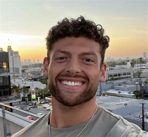 Aaron Maternowski [TikTok] Wiki, Net Worth, Biography, Age